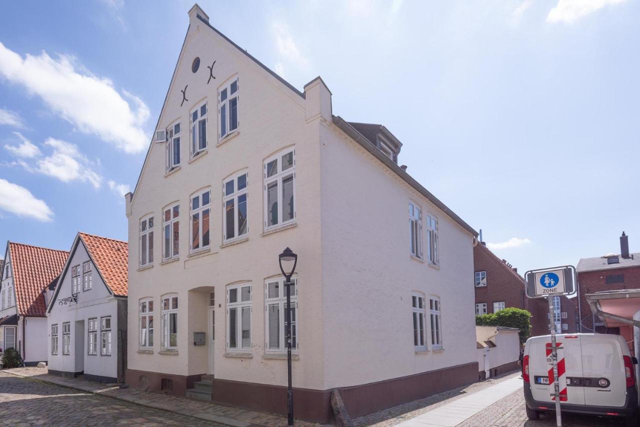 Apartmenthaus Theodor Storm - Unter Sternen Husum  Dış mekan fotoğraf